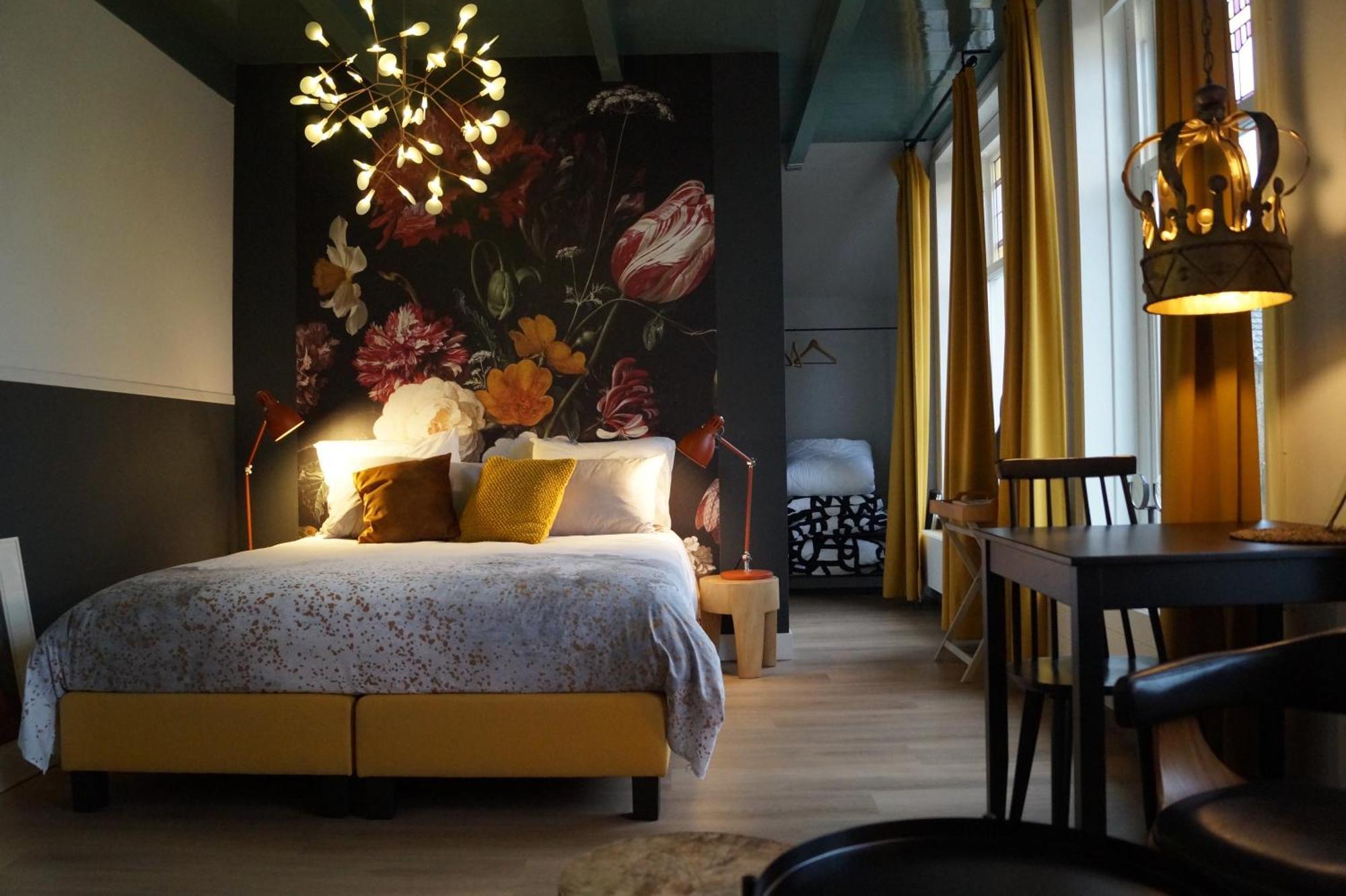 B&B Logeren Bij De Burgemeester Stad aan 't Haringvliet Exterior photo